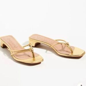 Anthropologie x Vicenza Strappy Low Heels / Gold/ US 9